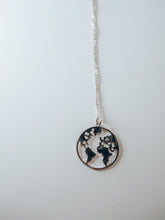 Charger l'image dans la galerie, Collier Monde